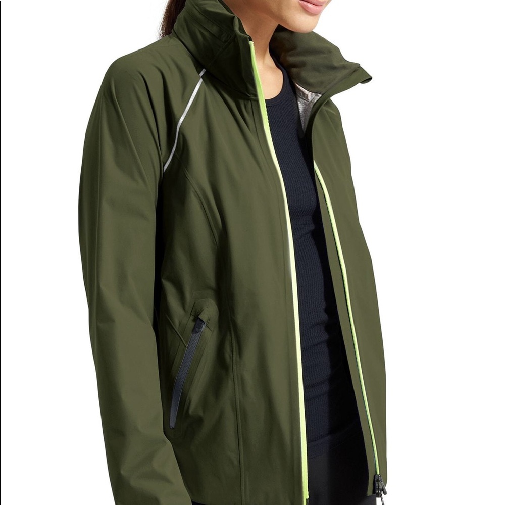 Athleta Rain/Train Jacket - Olive Green 👟🌧